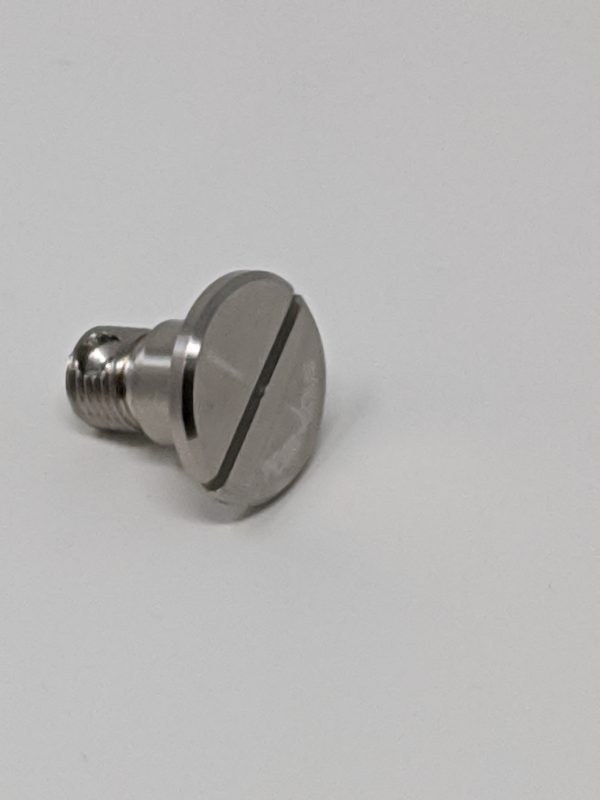 Shoulder screw